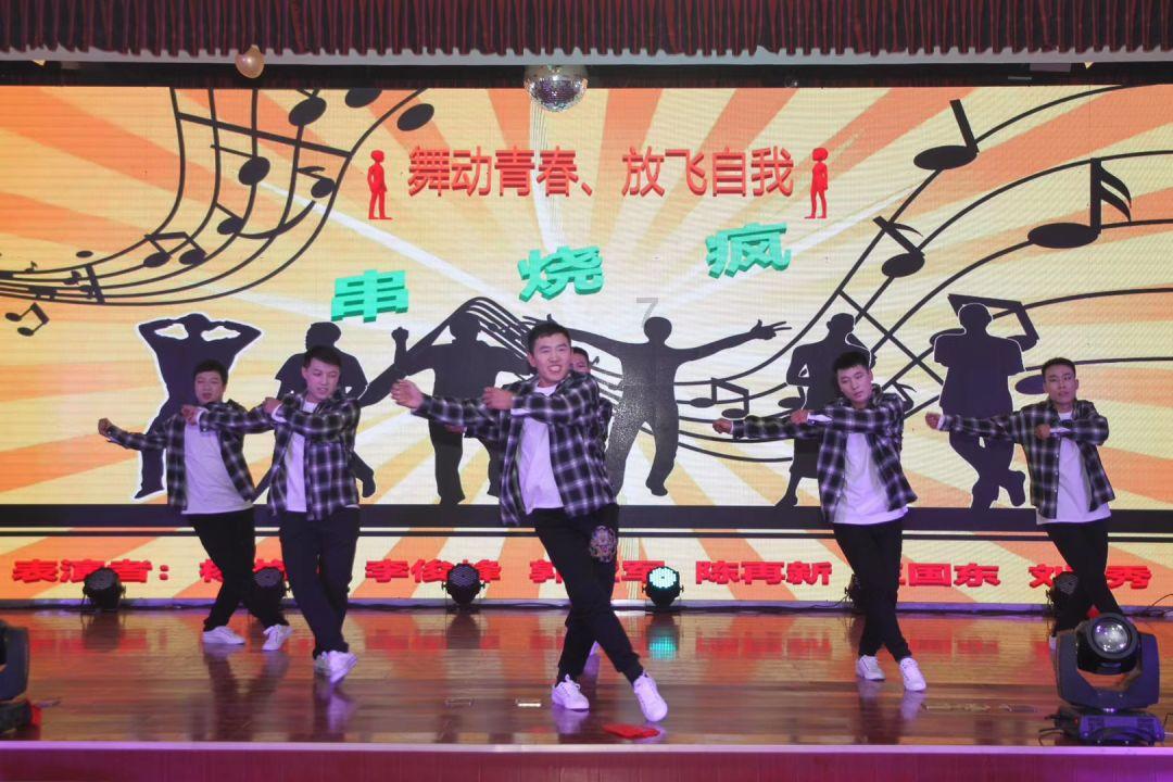 有没有一个瞬间，你突然很心疼自己男朋友？游戏画面