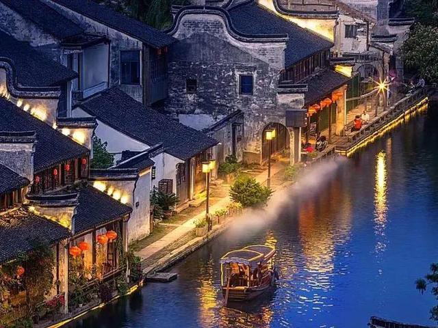 四个月的宝宝总是流口水是什么原因？该怎么办？游戏画面